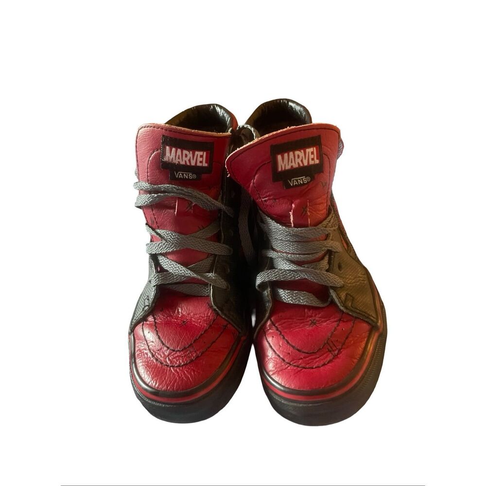 Vans Unisex Black Red Marvel SK8-Hi Deadpool Sneakers Size 5.5 Womens 4 Mens
